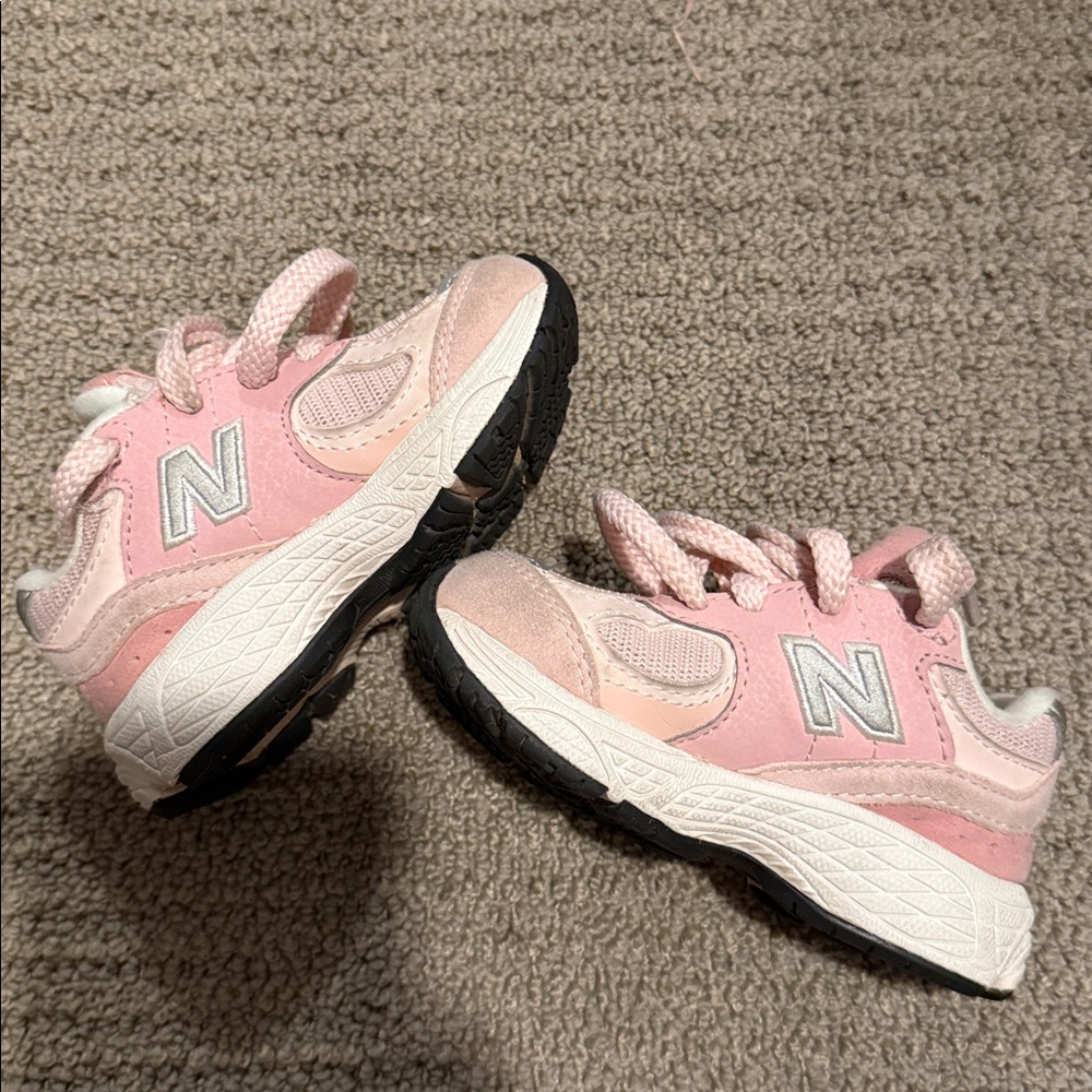 New Balance 2002R